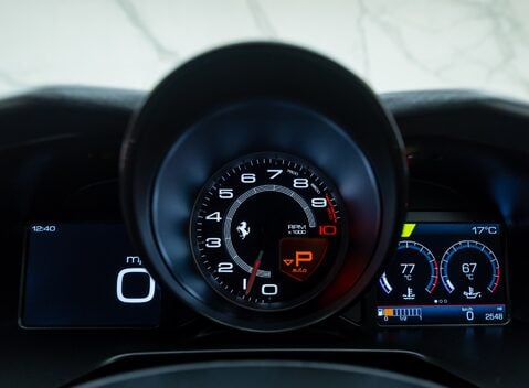 Ferrari 812 Competizione 21