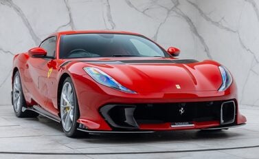 Ferrari 812 Competizione 9