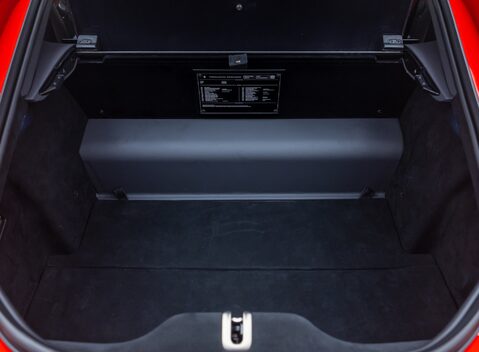 Ferrari 812 Competizione 56