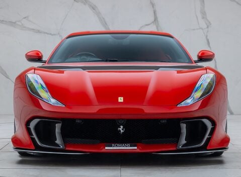 Ferrari 812 Competizione 7