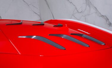 Ferrari 812 Competizione 42