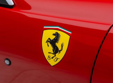 Ferrari 812 Competizione 40