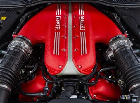 Ferrari 812 Competizione 55