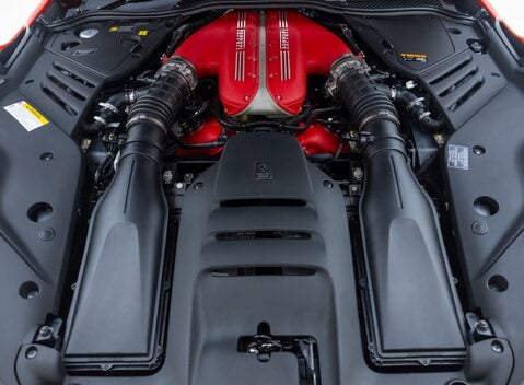 Ferrari 812 Competizione 54