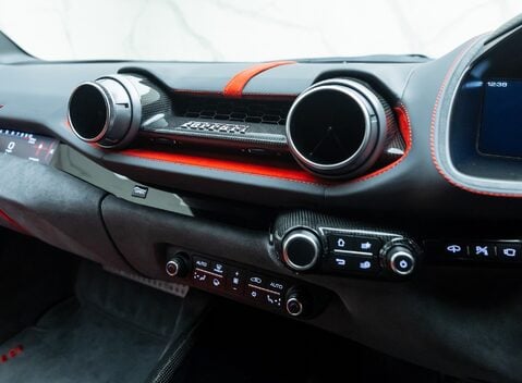 Ferrari 812 Competizione 23