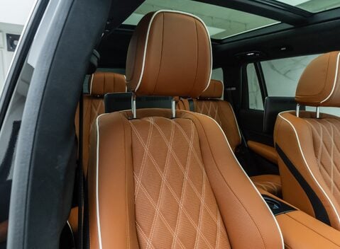 Mercedes-Benz GLS 450 17