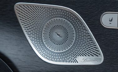 Mercedes-Benz GLS 450 34