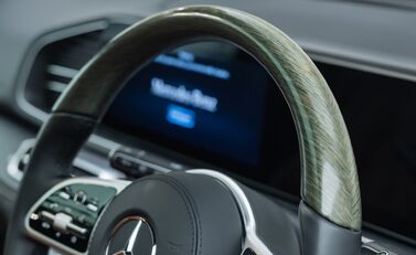 Mercedes-Benz GLS 450 14