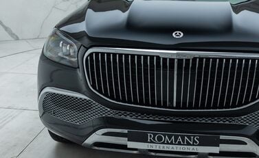 Mercedes-Benz GLS 450 37