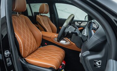 Mercedes-Benz GLS 450 15