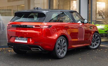 Land Rover Range Rover Sport P550e AUTOBIOGRAPHY 4