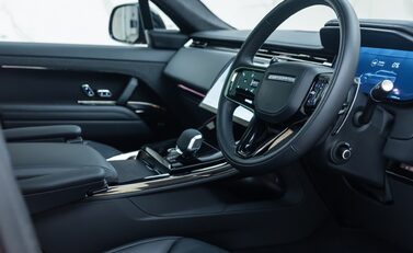 Land Rover Range Rover Sport P550e AUTOBIOGRAPHY 13