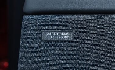 Land Rover Range Rover Sport P550e AUTOBIOGRAPHY 28