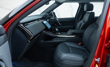 Land Rover Range Rover Sport P550e AUTOBIOGRAPHY 19