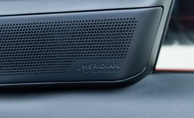 Land Rover Range Rover Sport P550e AUTOBIOGRAPHY 27