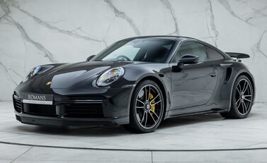 Porsche 911 Turbo S (992) 1