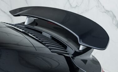 Porsche 911 Turbo S (992) 32