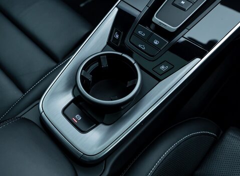 Porsche 911 Turbo S (992) 25