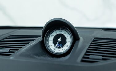 Porsche 911 Turbo S (992) 21