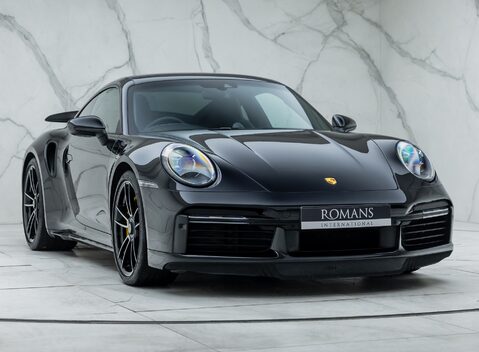 Porsche 911 Turbo S (992) 9