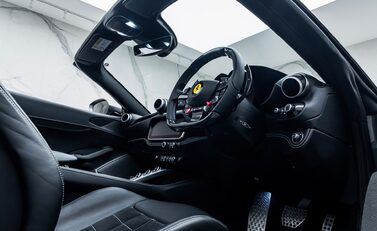 Ferrari Portofino 16