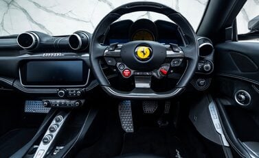 Ferrari Portofino 23