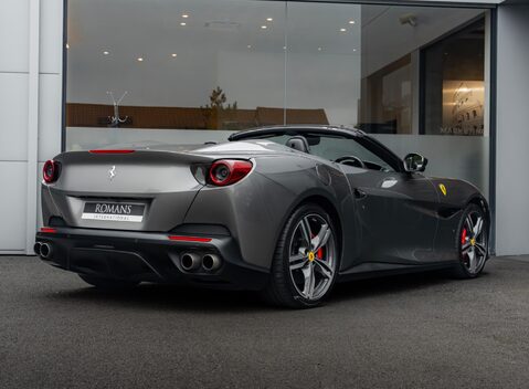 Ferrari Portofino 4