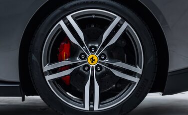 Ferrari Portofino 35