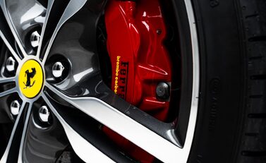 Ferrari Portofino 38