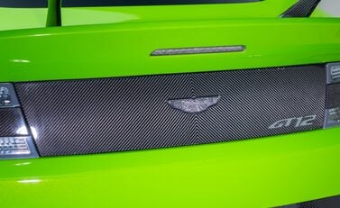 Aston Martin Vantage GT12 40