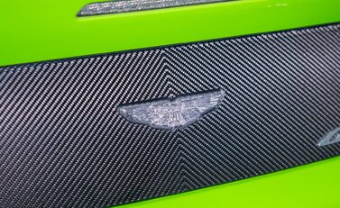 Aston Martin Vantage GT12 41