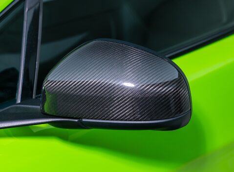 Aston Martin Vantage GT12 35