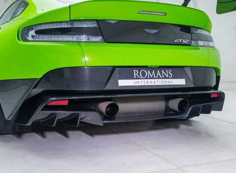 Aston Martin Vantage GT12 24