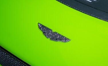 Aston Martin Vantage GT12 28