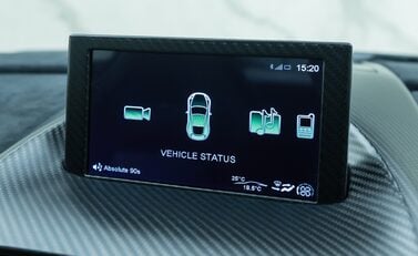 Aston Martin Vantage GT12 17