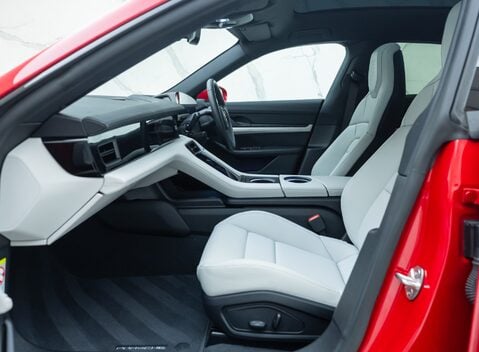 Porsche Taycan 4S SPORT TURISMO 19