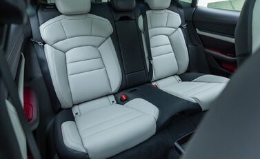 Porsche Taycan 4S SPORT TURISMO 17