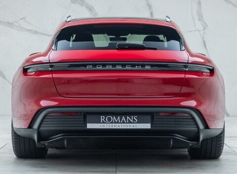 Porsche Taycan 4S SPORT TURISMO 8