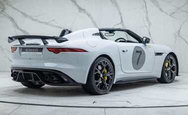 Jaguar F-Type PROJECT 7 9