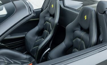 Ferrari 458 SPIDER 39