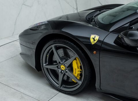 Ferrari 458 SPIDER 36