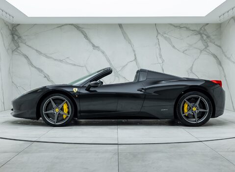 Ferrari 458 SPIDER 6