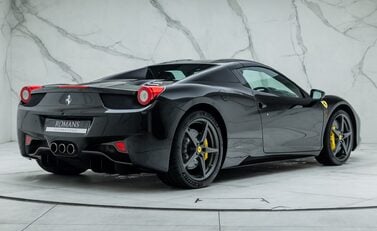 Ferrari 458 SPIDER 8