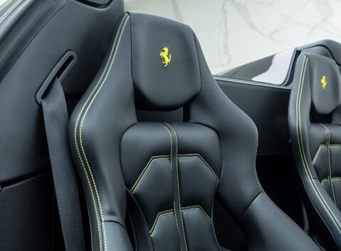 Ferrari 458 SPIDER 18