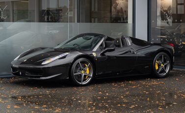 Ferrari 458 SPIDER 2
