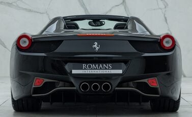 Ferrari 458 SPIDER 11