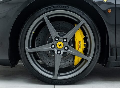 Ferrari 458 SPIDER 32