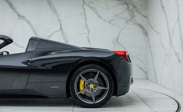 Ferrari 458 SPIDER 45