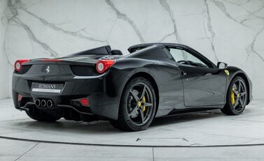 Ferrari 458 SPIDER 9
