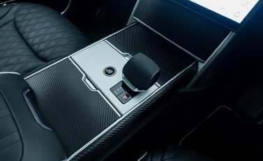 Land Rover Range Rover D350 AUTOBIOGRAPHY OVERFINCH 29